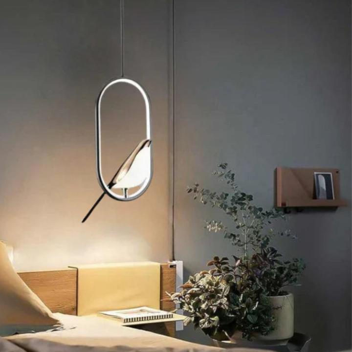 Lampa wisząca LED z obręczą i dekoracyjnym motywem ptaka