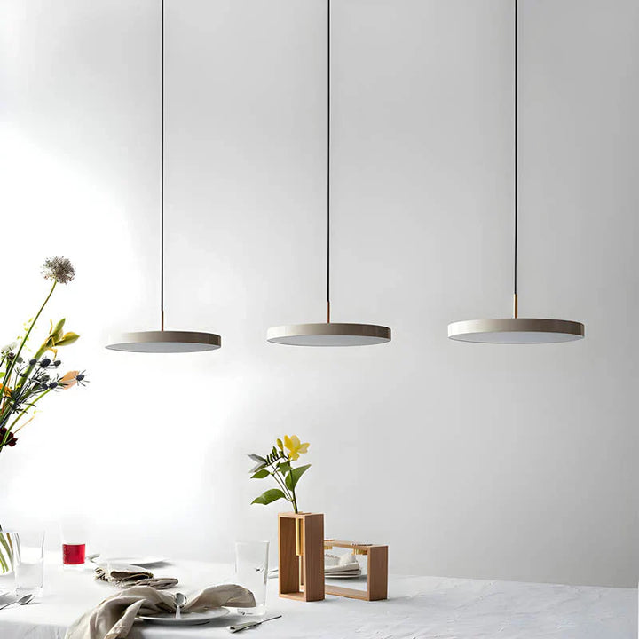 Lampa wisząca LED z płaskim dyskiem