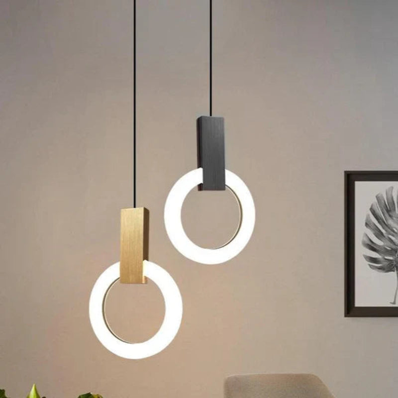 Lampa wisząca LED z pojedynczym pierścieniem świetlnym i prostokątnym łącznikiem
