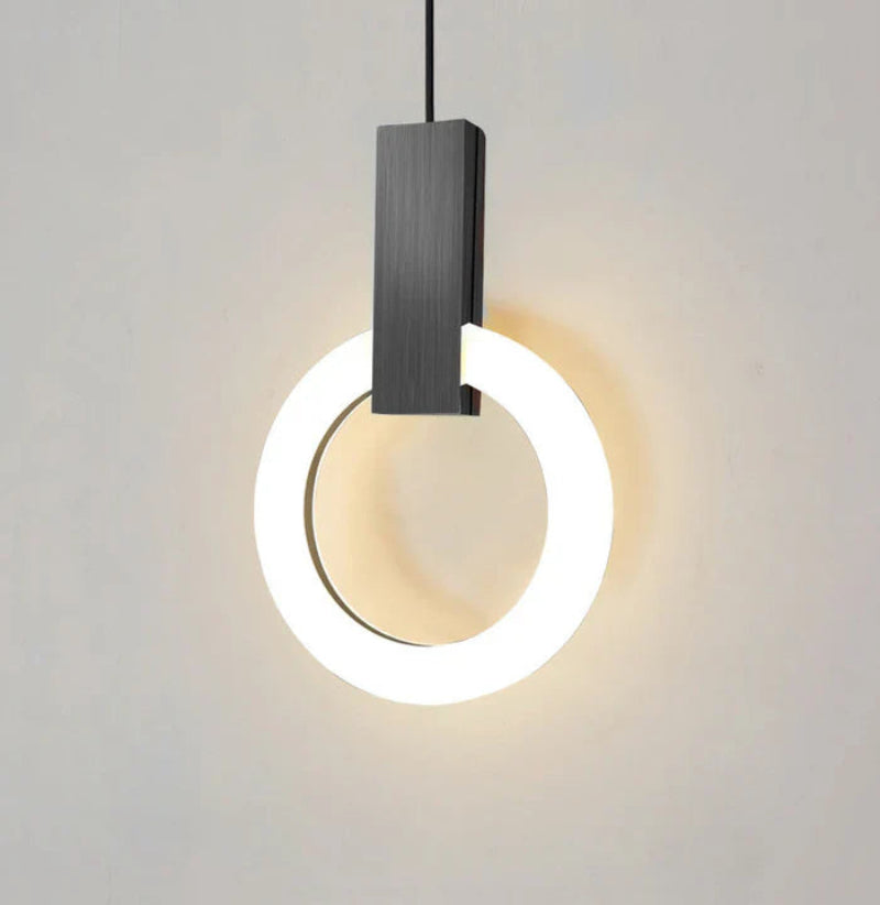 Lampa wisząca LED z pojedynczym pierścieniem świetlnym i prostokątnym łącznikiem