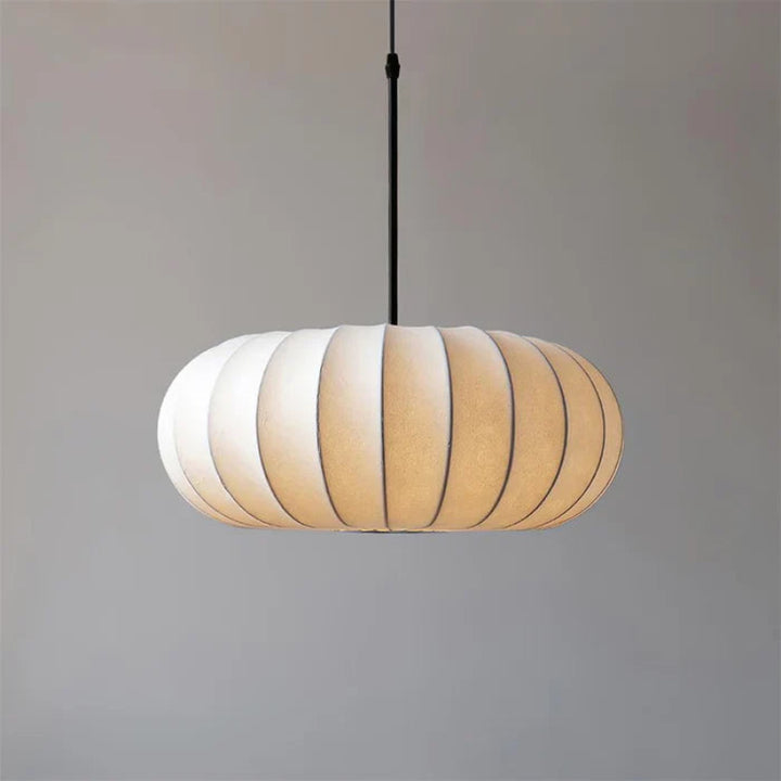 Lampa wisząca LED z segmentowanym panelem materiałowym i owalnym kloszem typu kokon