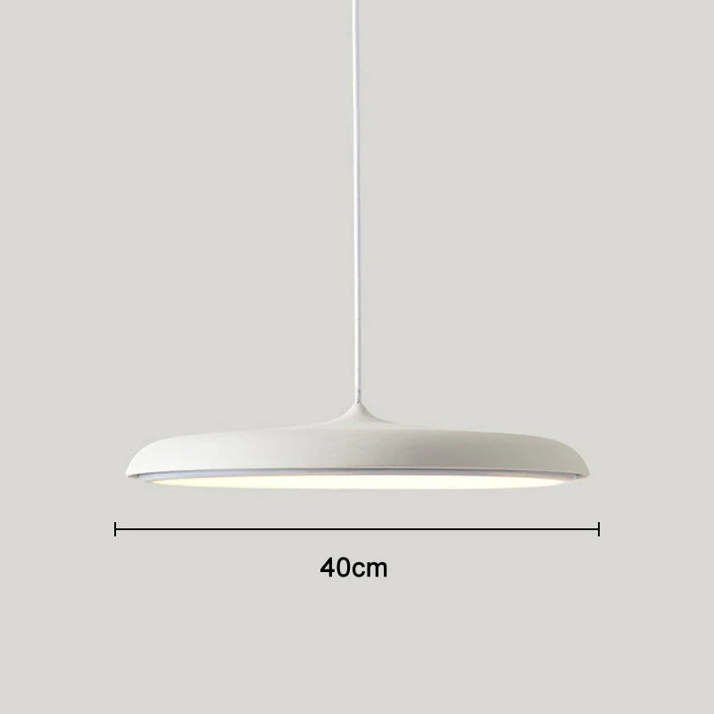 Lampa wisząca LED z ultra płaskim kloszem w kształcie dysku i stożkowym punktem zawieszenia