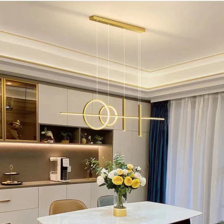 Lampa wisząca liniowa LED z poziomym paskiem przeplatanymi pierścieniami i cylindrycznymi reflektorkami