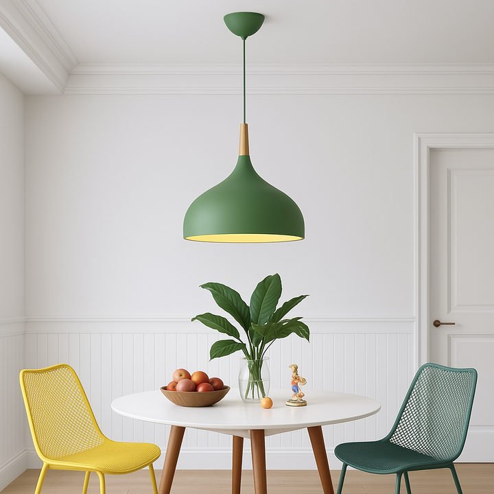 Lampa wisząca metalowy klosz w kształcie kropli z drewnem