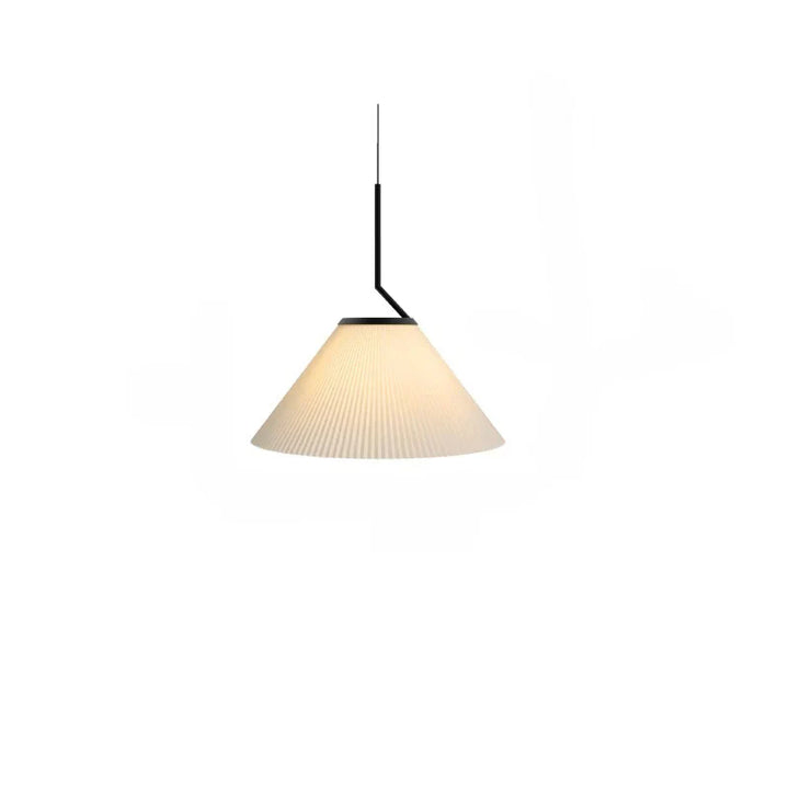 Lampa wisząca na pasku z plisowanymi kloszami