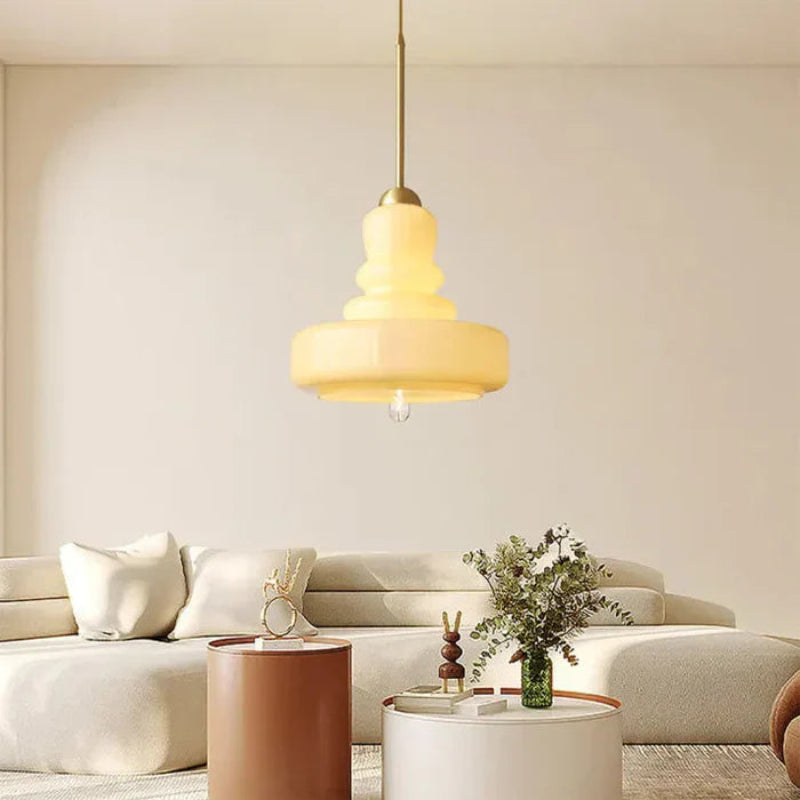 Lampa wisząca szklana z kloszem warstwowym