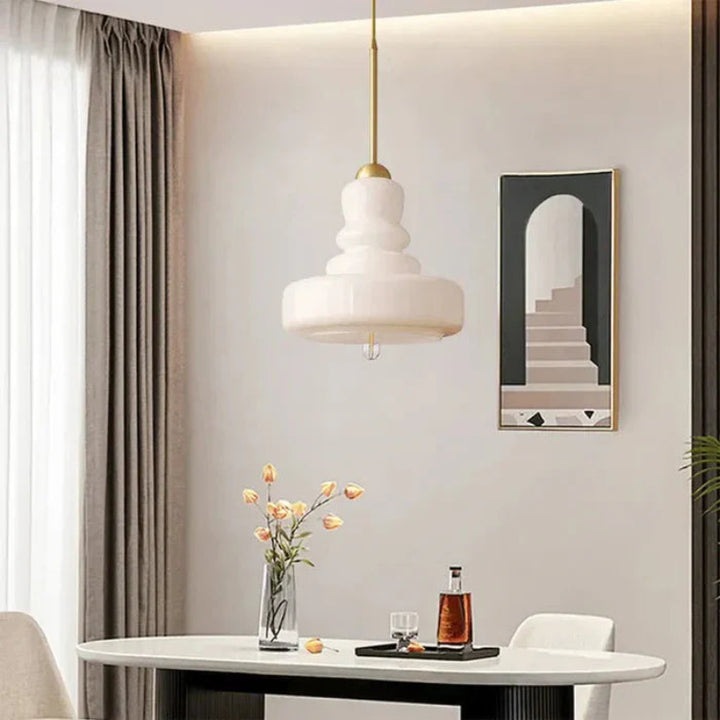 Lampa wisząca szklana z kloszem warstwowym