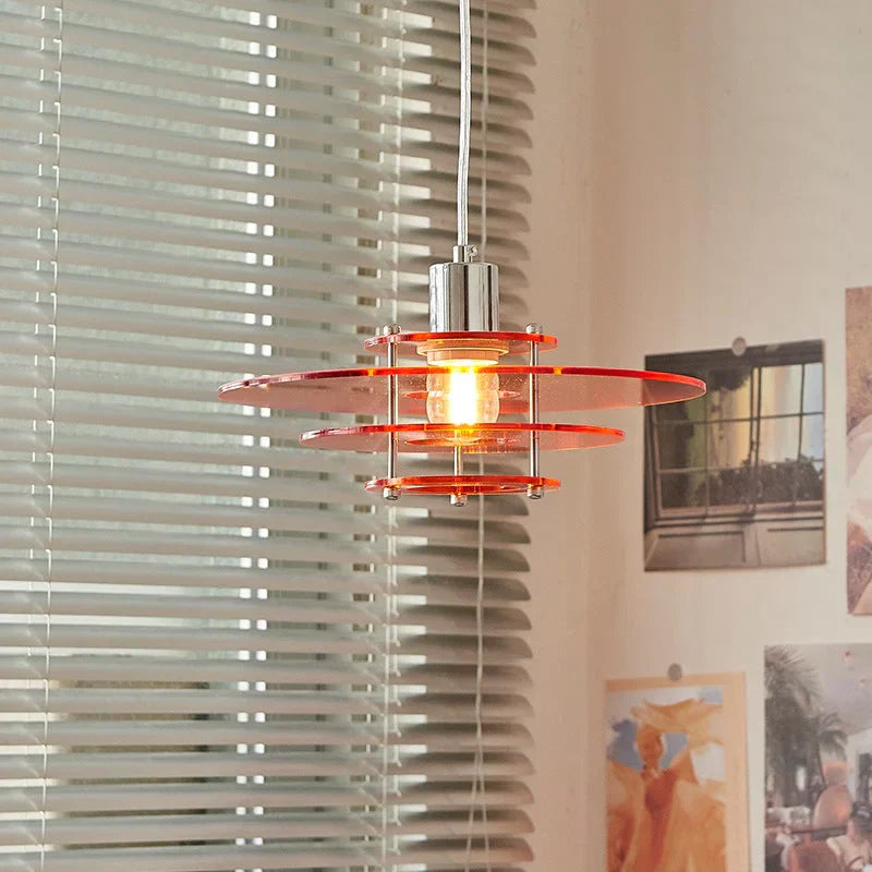 Lampa wisząca w kształcie dysku z pierścieniami akrylowymi