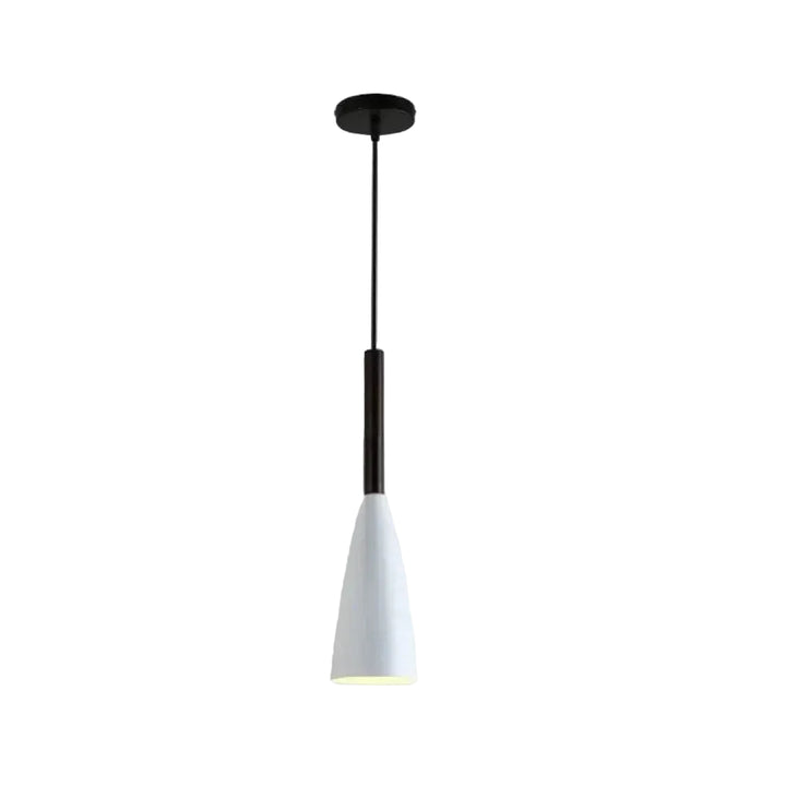 Lampa wisząca z cienkimi kloszami na pasku
