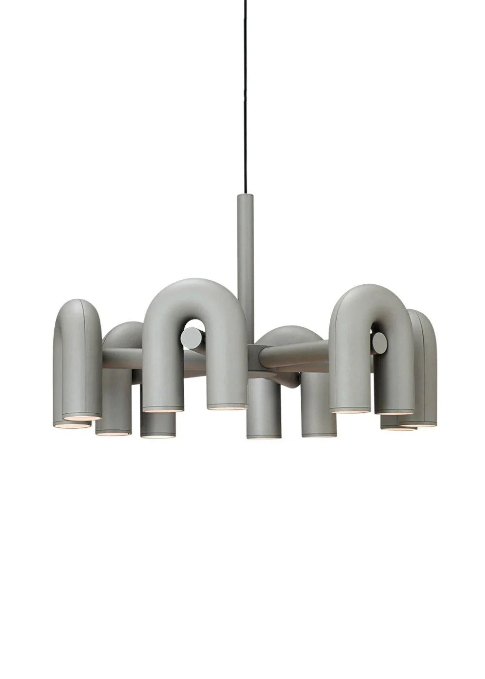 Lampa wisząca z cylindrycznymi punktami świetlnymi na łukowatych ramionach