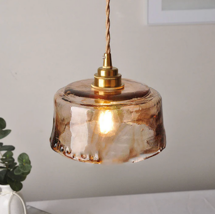 Lampa wisząca z dmuchanego szkła ze skręconym kablem i mosiądzem