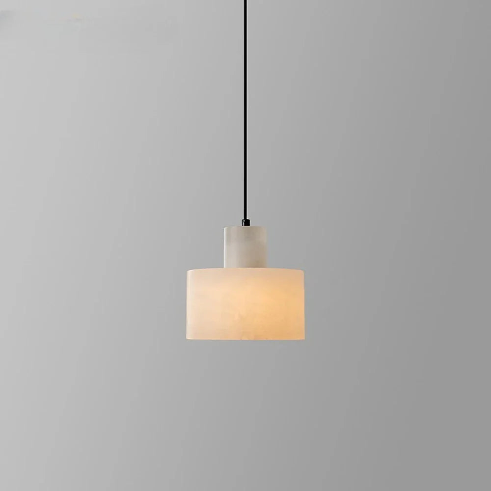 Lampa wisząca z kamiennym kloszem