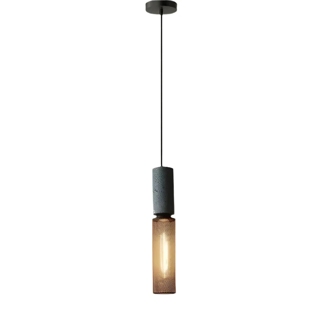 Lampa wisząca z kloszami ze szkła i oprawą przypominającą beton