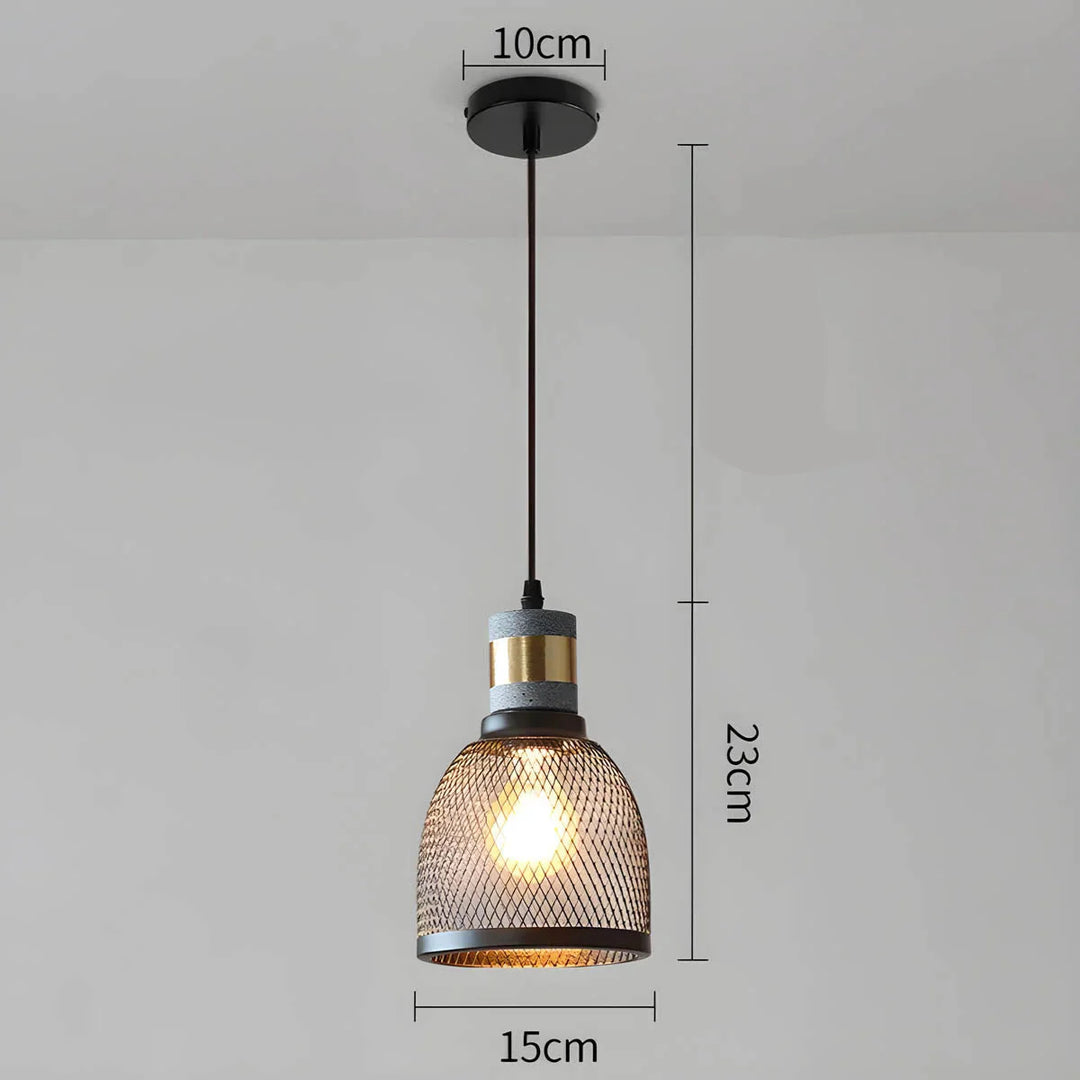 Lampa wisząca z kloszami ze szkła i oprawą przypominającą beton