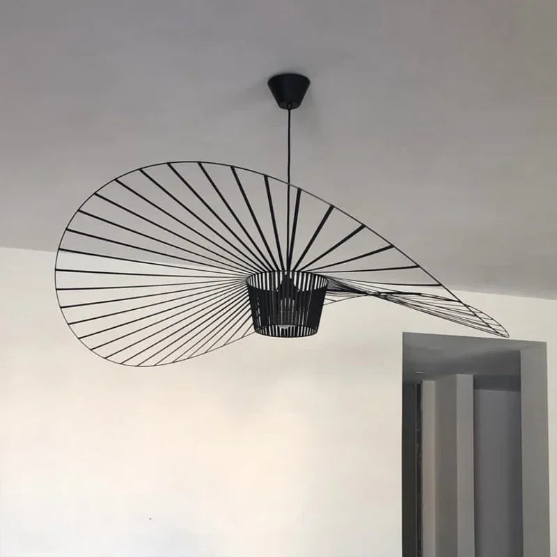 Lampa wisząca z kloszem drucianym