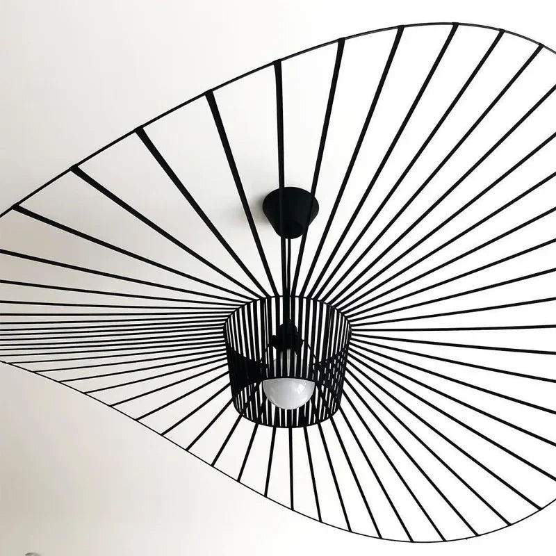 Lampa wisząca z kloszem drucianym