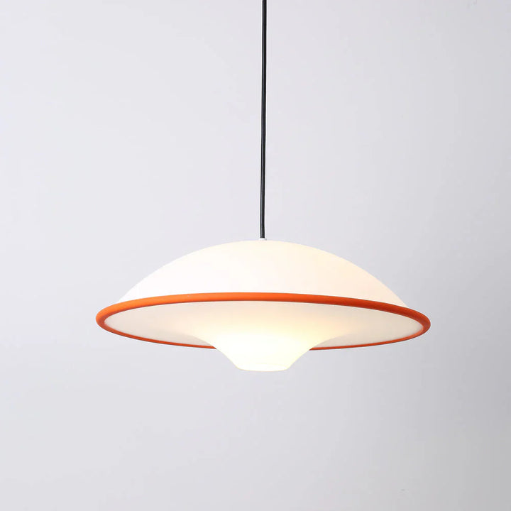 Lampa wisząca z kloszem kopułowym
