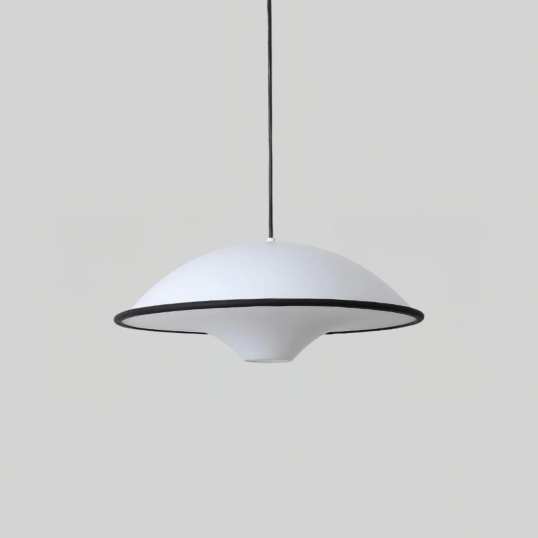Lampa wisząca z kloszem kopułowym