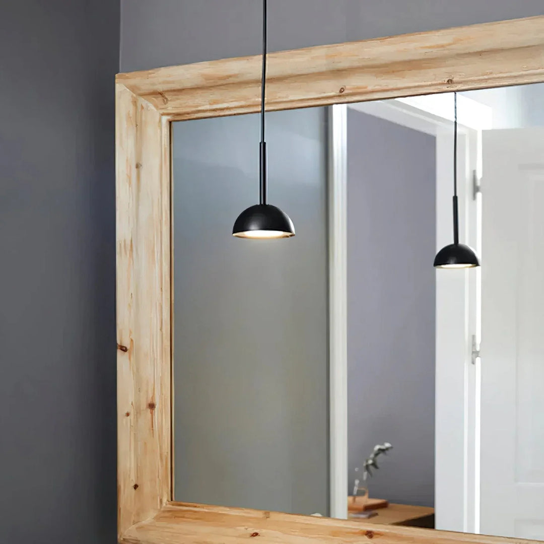 Lampa wisząca z kloszem półkulistym