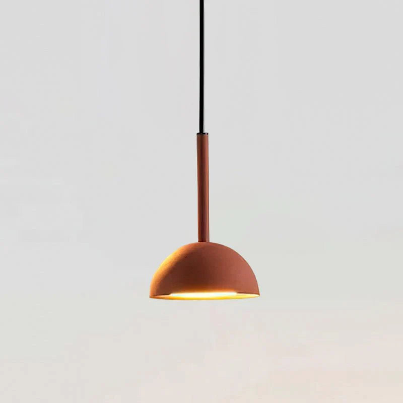 Lampa wisząca z kloszem półkulistym