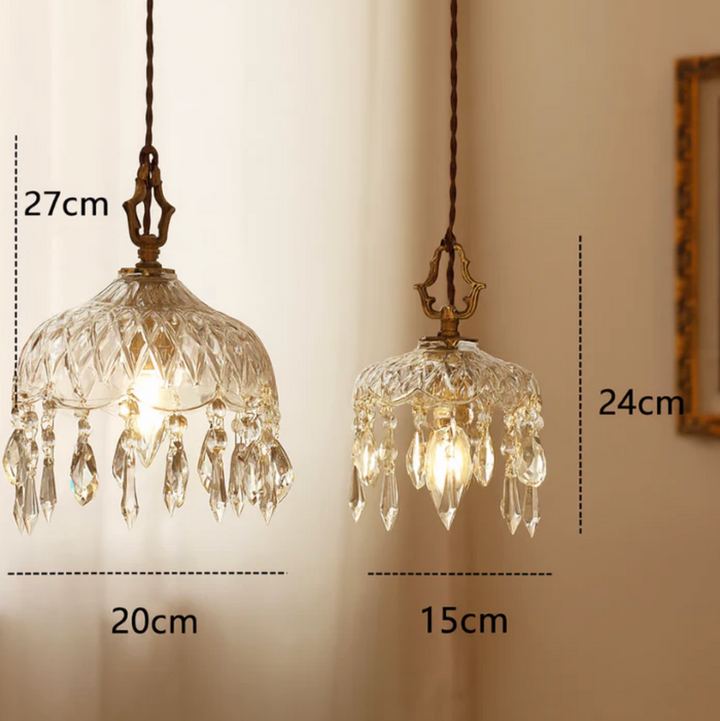 Lampa wisząca z kryształowym kloszem i zawieszkami