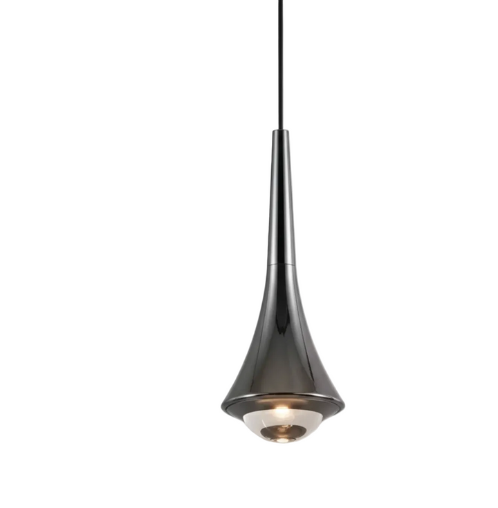 Lampa wisząca z metalowym kloszem i szklanym kloszem