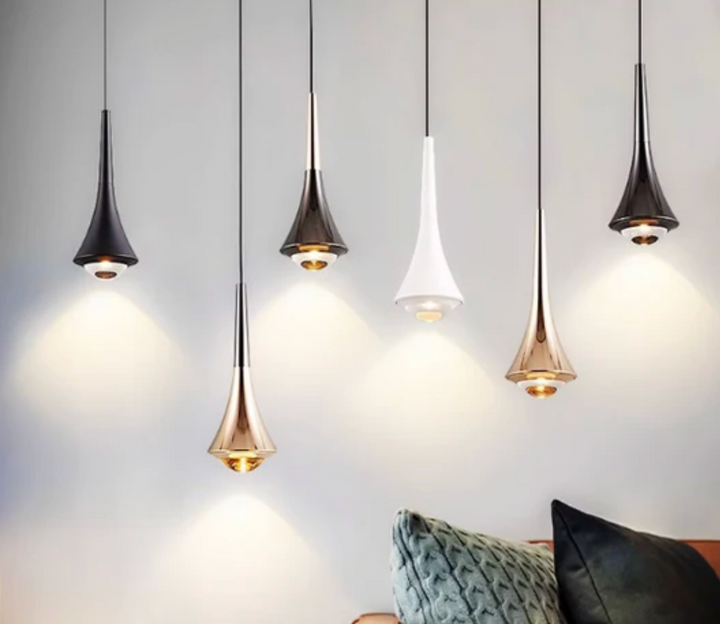 Lampa wisząca z metalowym kloszem i szklanym kloszem