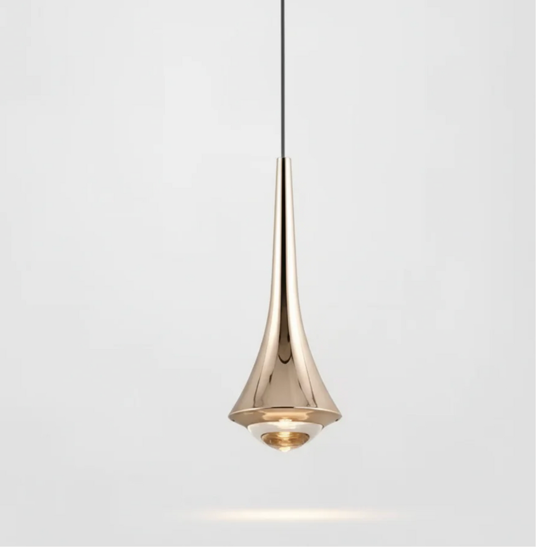 Lampa wisząca z metalowym kloszem i szklanym kloszem
