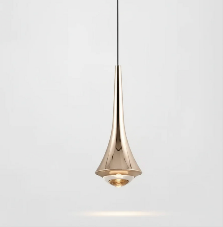 Lampa wisząca z metalowym kloszem i szklanym kloszem