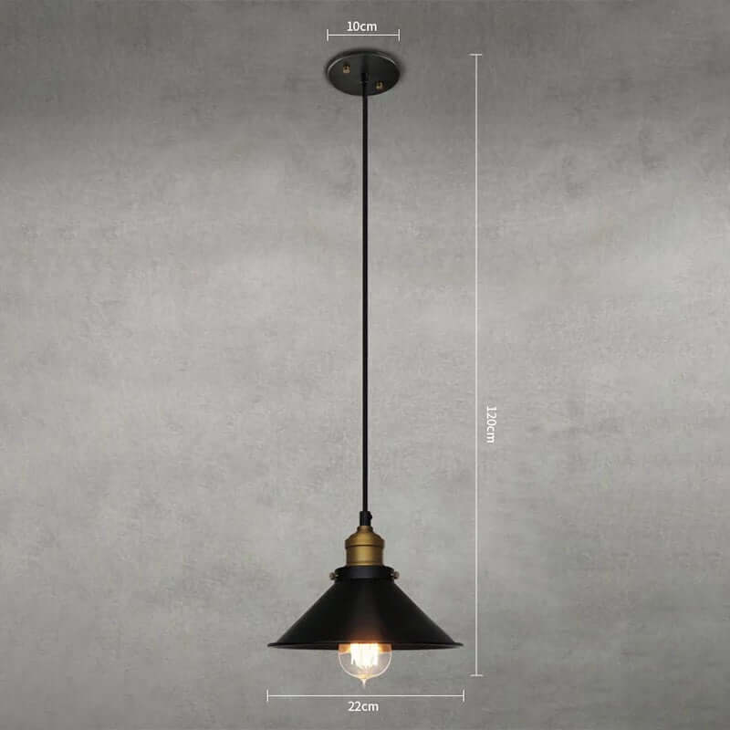 Lampa wisząca z metalowym kloszem stożkowym