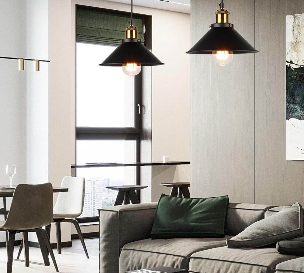 Lampa wisząca z metalowym kloszem stożkowym