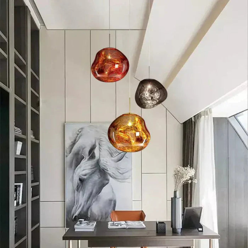 Lampa wisząca z nieregularnym kloszem ze szkła lustrzanego