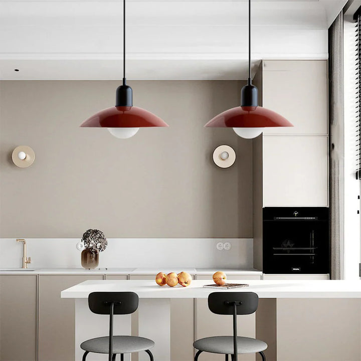 Lampa wisząca z płaskim metalowym kloszem dwuelementowa oprawa w stylu Bauhaus