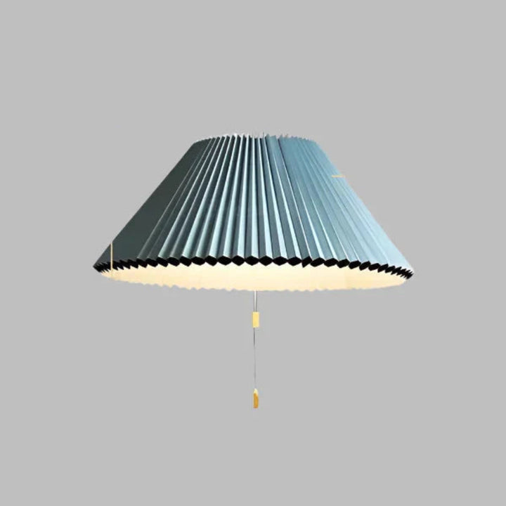 Lampa wisząca z plisowanym kloszem w kształcie stożka