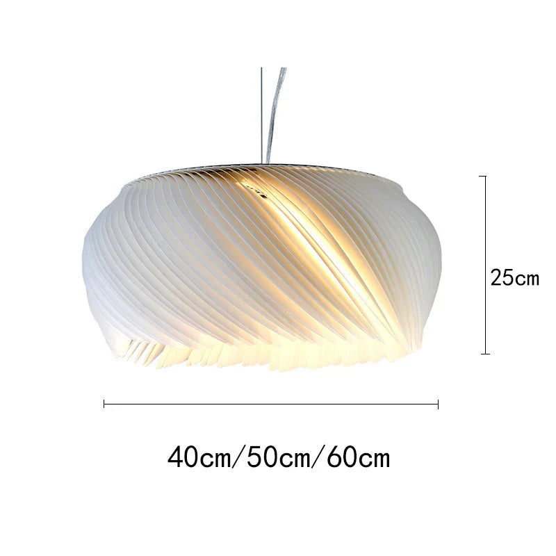 Lampa wisząca z wielowarstwowym kloszem akrylowym w kształcie elipsy