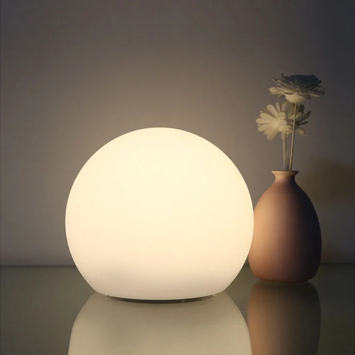 Lampka stołowa kula LED bezprzewodowa RGB z pilotem na taras