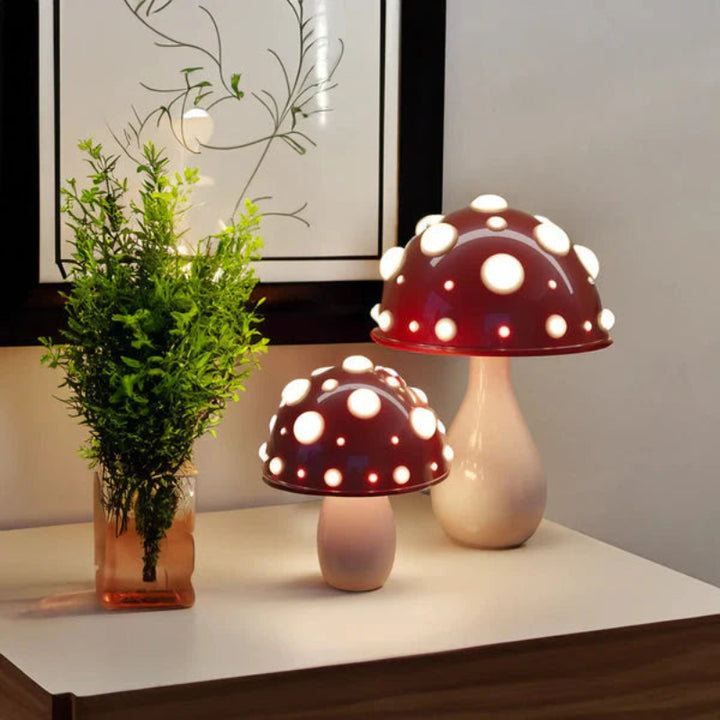 Lampka nocna LED z figurką grzyba z podświetlanymi kropkami