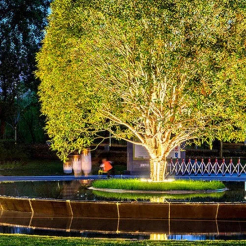 Okrągła lampa zewnętrzna LED z wieloma żarówkami