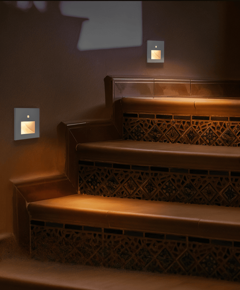 Lampa schodowa LED z czujnikiem ruchu wpuszczana w ścianę