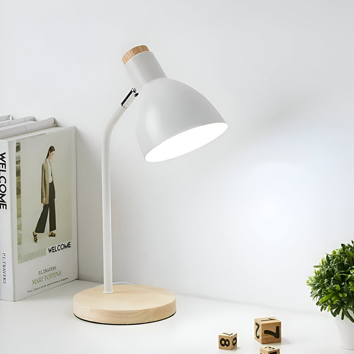 Lampa biurkowa LED skandynawska z drewnem do biura i sypialni