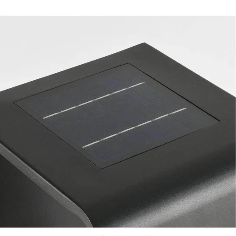 Prostokątna lampa zewnętrzna LED  W kształcie latarni solarnej