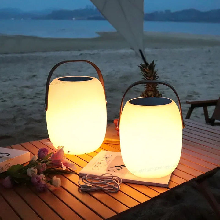 Przenośna lampa LED zasilana bateryjnie z uchwytem
