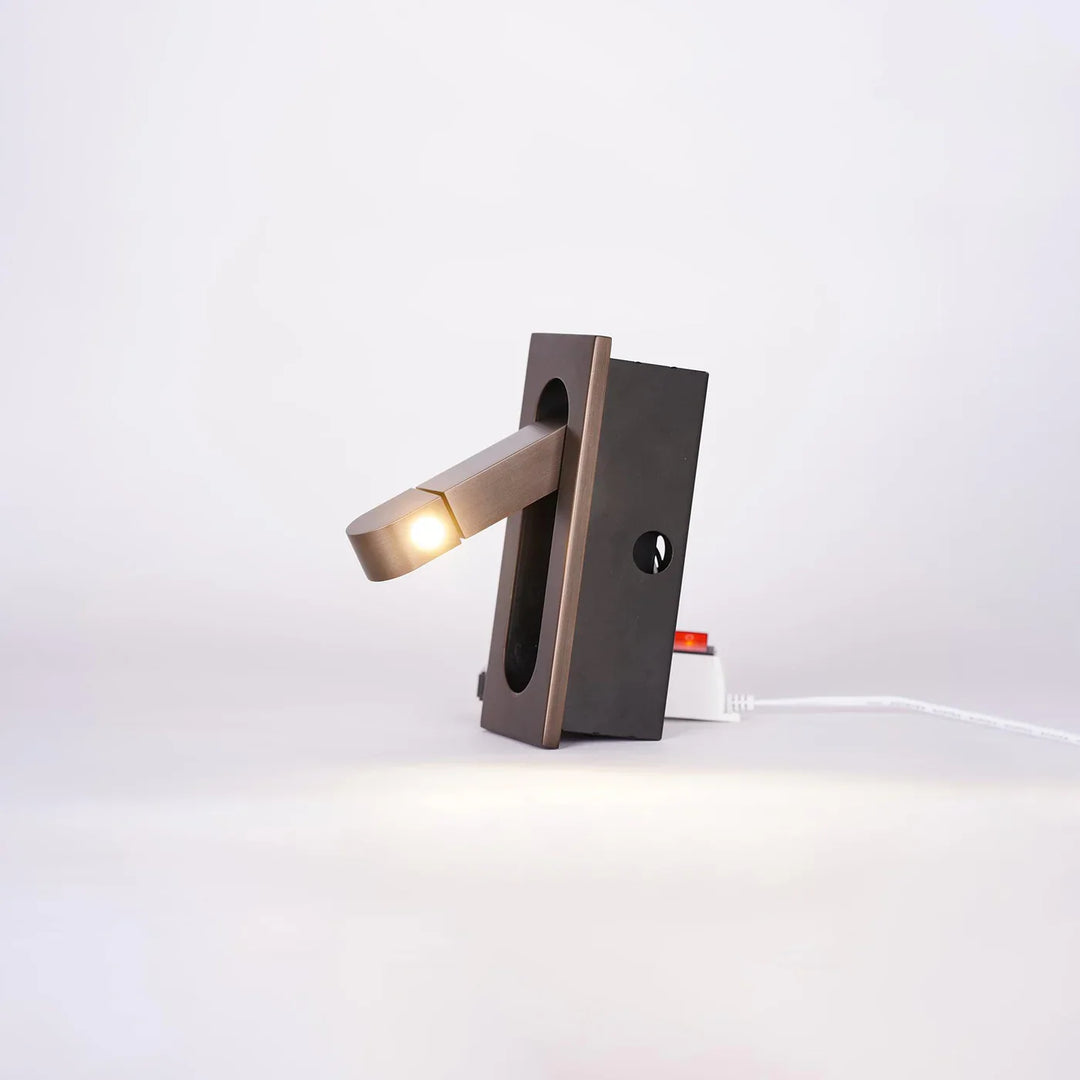 Regulowana lampa ścienna LED do czytania