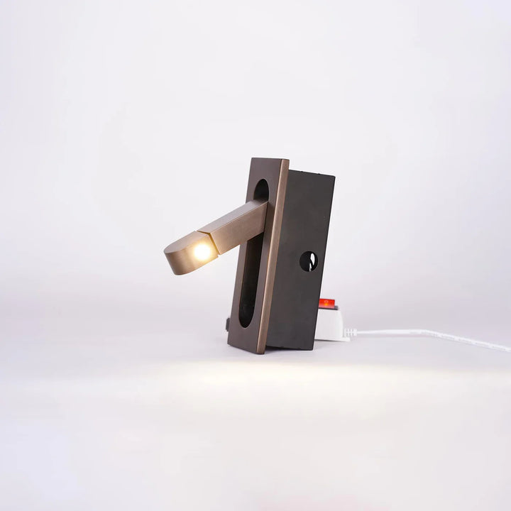 Regulowana lampa ścienna LED do czytania