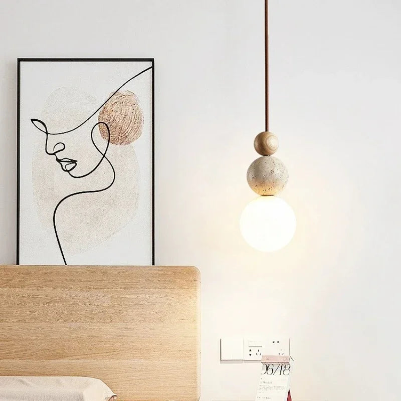 Lampa wisząca kulista z trawertynem do sypialni i przedpokoju