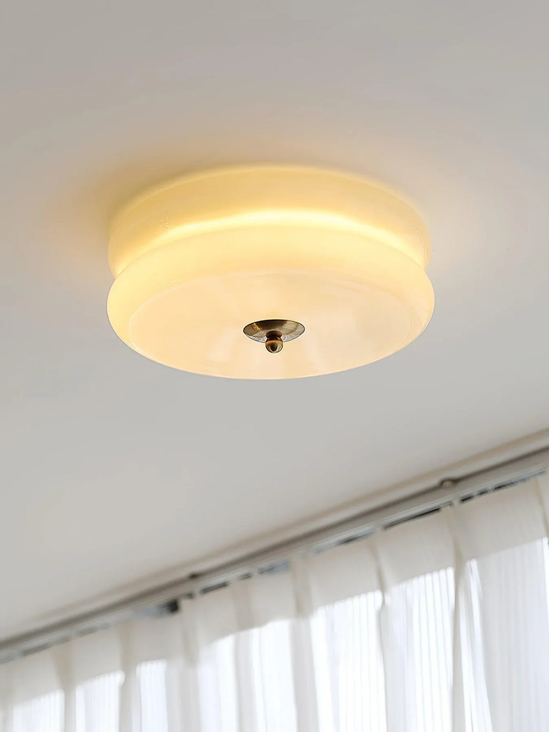Sufit LED z podwójnym poziomym szklanym tyłem w kształcie sz