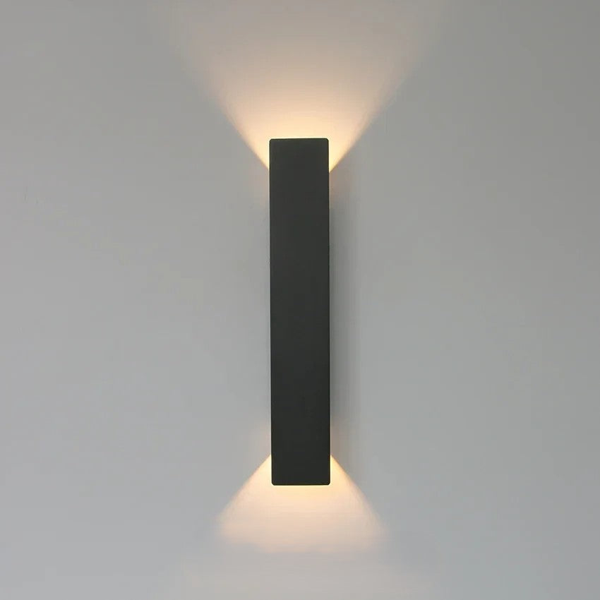 Zewnętrzna lampa ścienna LED z dwustronnym oświetleniem w górę i w d