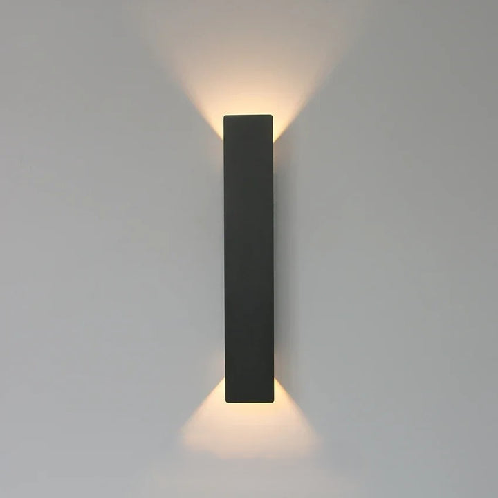 Zewnętrzna lampa ścienna LED z dwustronnym oświetleniem w górę i w d