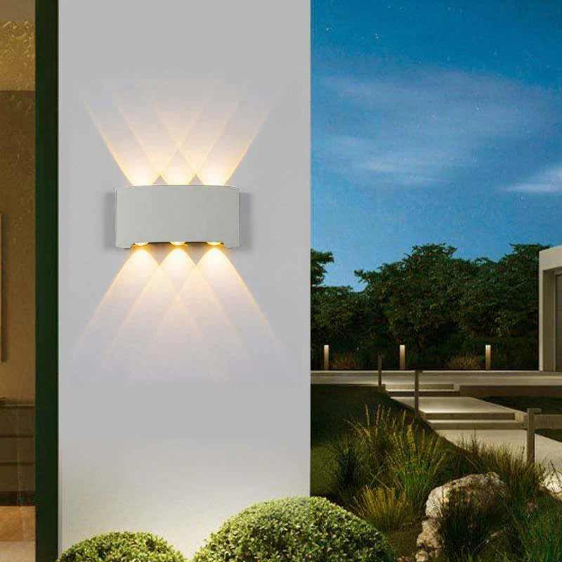 Zewnętrzna lampa ścienna LED z efektem oświetlenia wielopunktowego