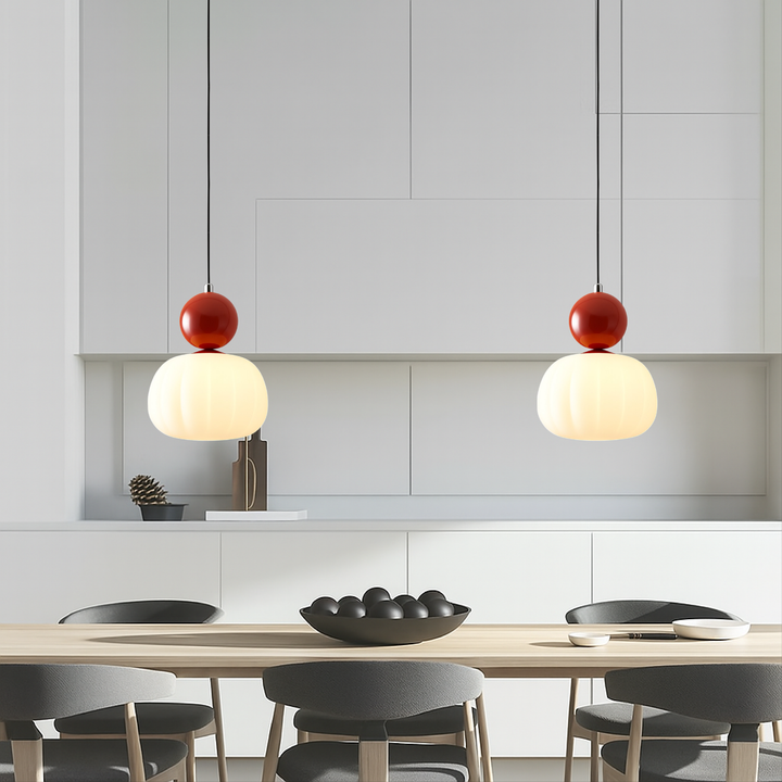 Lampa wisząca art deco z kloszem akrylowym nad stół do jadalni i salonu